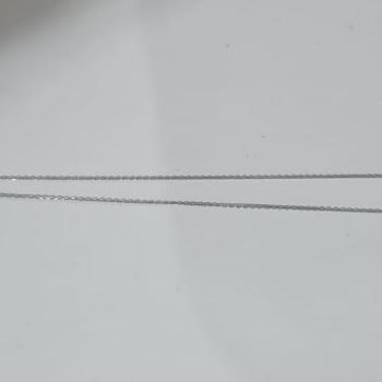 Cambio de cadena de collar de oro de Storks insatisfactorio