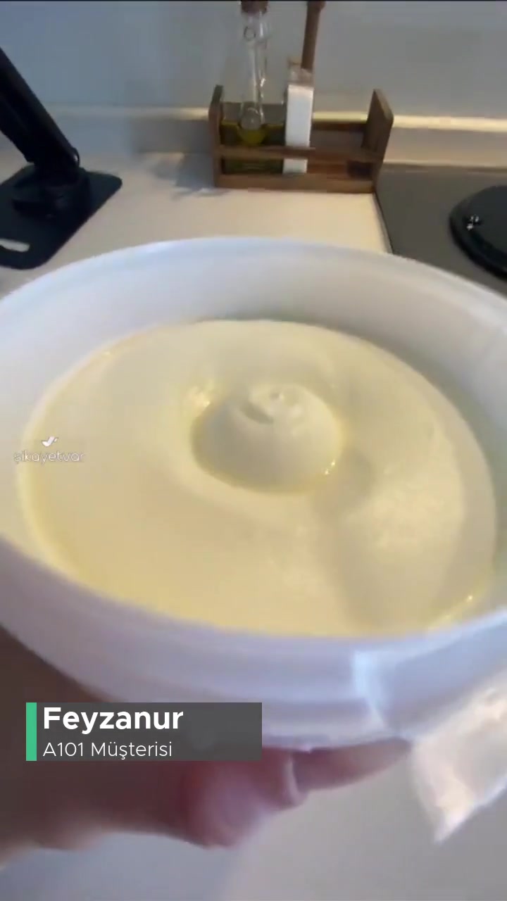 A101 İstememe Rağmen Tarihi Geçmedi Diye Değiştirmedikleri Yoğurtlar Bozuk! videonun kapak resmi