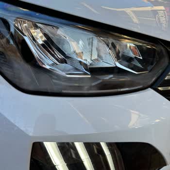 Peugeot Araçta Far Sorunu Ve Yetersiz Servis Hizmeti