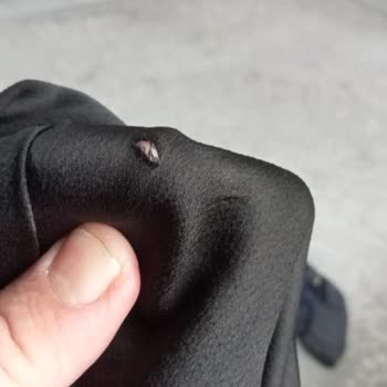 Aldığım Elbise Yırtık Ve Eksik Parçalarla Geldi