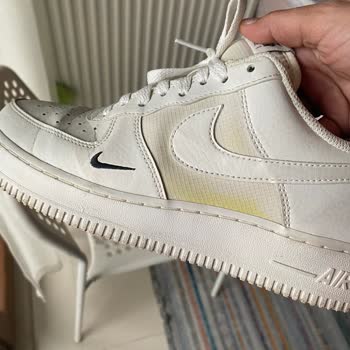 Temizlik Sonrası Ayakkabılarda Sararma Sorunu