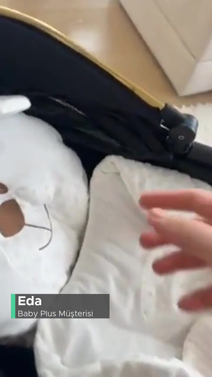 Baby Plus Bebeğimin Parmağı Sıkıştı videonun kapak resmi