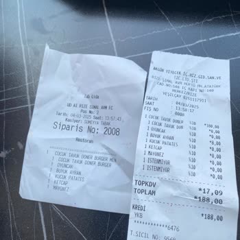 Çocuk Menüsünde Sert Hamburger Ekmeği Sorunu
