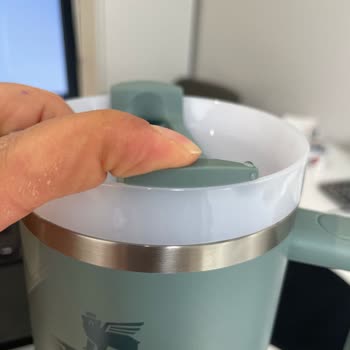 Stanley Termos Su Sızdırıyor Ve Kutusuz Geldi