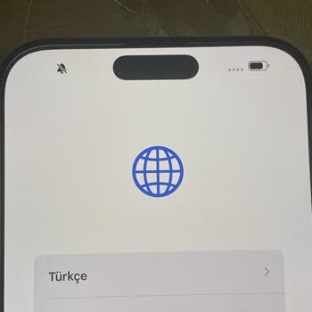 Sıfır Telefonum Çiziklerle Geldi Ve Müşteri Hizmetleri İlgisiz