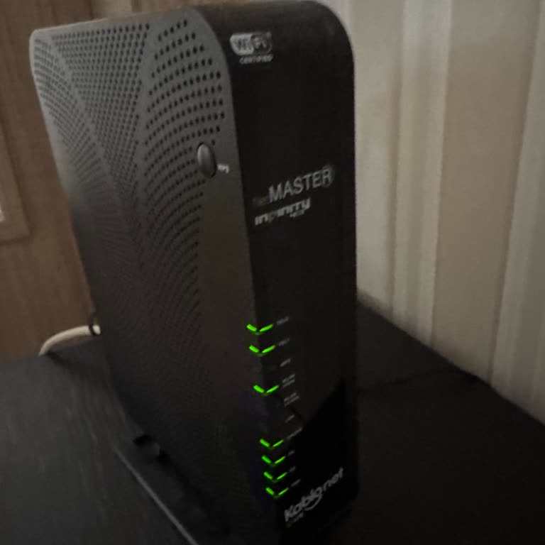Yavaş İnternet Ve İlgisiz Müşteri Hizmetleri