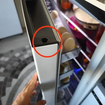 Arçelik Buzdolabı Kapak Yönü Değişimi: Vida Sayısındaki Anlamsızlık