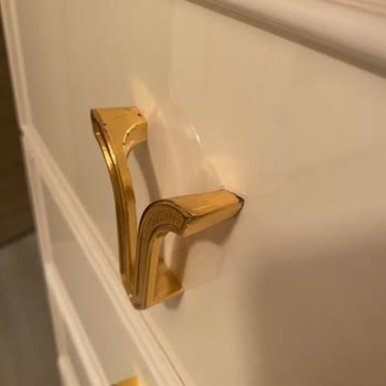 İstikbal Mobilya Kulplarında Hızla Artan Deformasyon