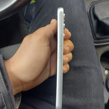 Samsung A54 Telefonun Kasası Yamuldu: Garanti Kapsamında Ücret Talebi