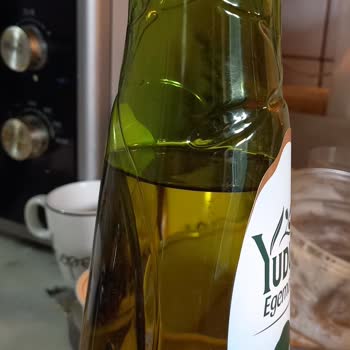 Zeytinyağı Salatayı Acılaştırdı