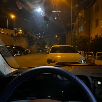 Sıfır Araçta Çizik Ve Cam Sorunu: Güven Sarsıldı