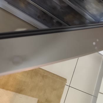 Samsung Buzdolabında Çıkmayan Lekeler