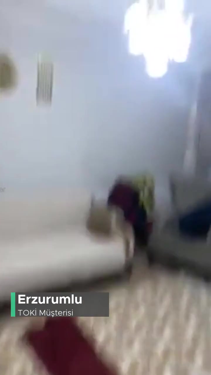 TOKİ Çatıdan Su Damlaması videonun kapak resmi