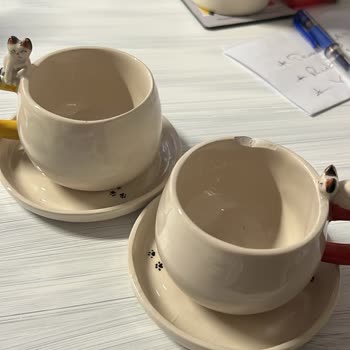 Yurtiçi Kargo Paketi Kırılmaması İçin Dikkat Etmelerini Söylememe Rağmen Kırık Şekilde İletilmiş