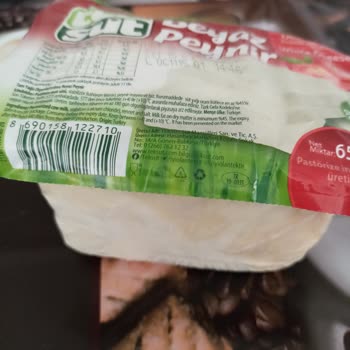 Taze Görünen Peynirin Küf Şoku