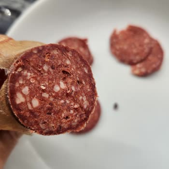 Namet Sucukta Yabancı Madde Şoku Güven Sarsıldı