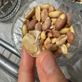 Kuruyemiş Paketinde Şok Edici Sürpriz