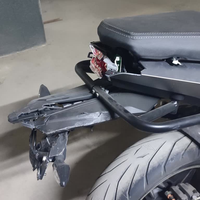 Motorumun Arka Stop Lambası Neden Hâlâ Gelmedi?