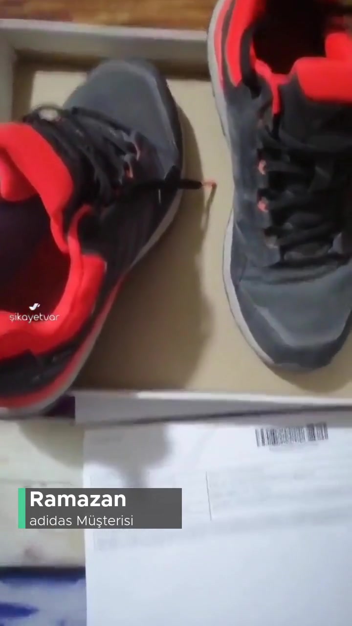 Adidas Yetkilisinden Açıklama Bekliyorum! videonun kapak resmi