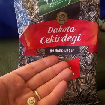 Paketli Gıdada Şok: Çekirdekten Salyangoz Çıktı!