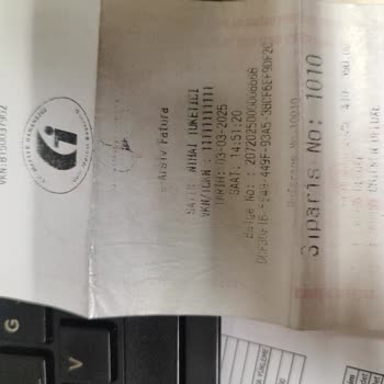 Çifte Çekim Krizi: Arby's Şubesinde Çözüm Bekleyen Müşteri Deneyimi