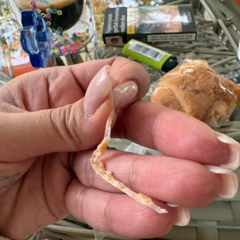 UNO Ürünüyle Gelen Tehlike: Plastik Parça Şoku