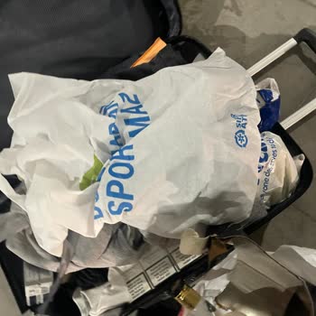 Uçuşta Valizimdeki Sıvıların Kırılması Sonucu Mağduriyet