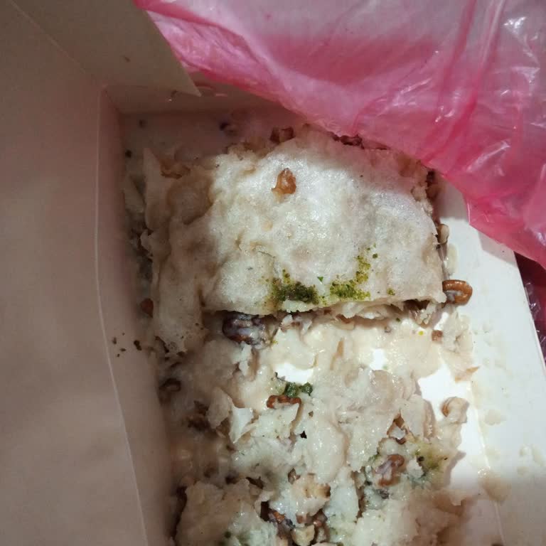 Güllaçta Hayal Kırıklığı: Kuru Ve Sert Deneyim