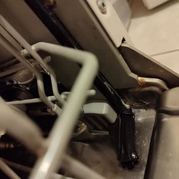 Bosch Ürünlerinde Zamanla Oluşan Paslanma Ve Koku Problemi