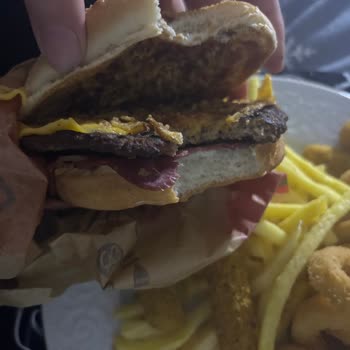 Burger King'de Hayal Kırıklığı: Eksik Ve Soğuk Sipariş