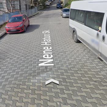 Emniyet Genel Müdürlüğü Ters Yön Tabelası Kaosu: Acil Durum Araçları İçin Tehlike