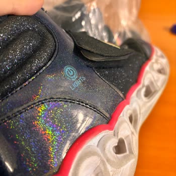 Botas Skechers, calidad decepcionante y experiencia insatisfactoria
