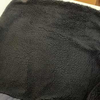 Problema con la sudadera Skechers comprada en Boyner, solicito cambio
