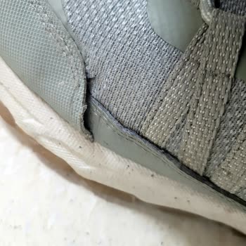 Skechers Ayakkabıda Dikiş Problemi: Üretim Hatası Mı, Kullanıcı Hatası Mı?