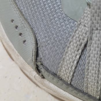 Skechers Ayakkabıda Dikiş Problemi: Üretim Hatası Mı, Kullanıcı Hatası Mı?