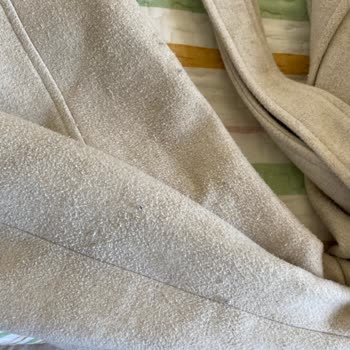 Bershka Refused My Return Request for a Coat That Pilled Excessively in a Month