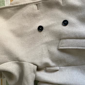 Bershka Refused My Return Request for a Coat That Pilled Excessively in a Month