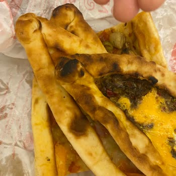 Trendyol Yemek'te Yanıltıcı Sipariş Deneyimi: Yanlış Ve Yanmış Pide Teslimatı