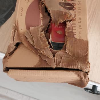 Islak Kutuda Gelen Ürün Hayal Kırıklığı