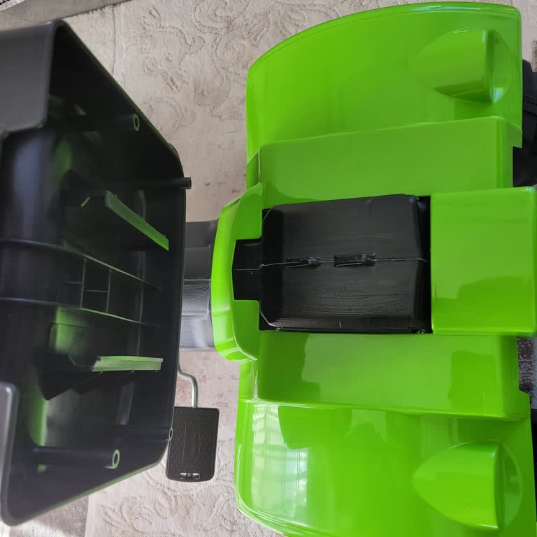 Micromax Oyuncak Traktörün Oturma Sorunu Ve Çocuk Güvenliği