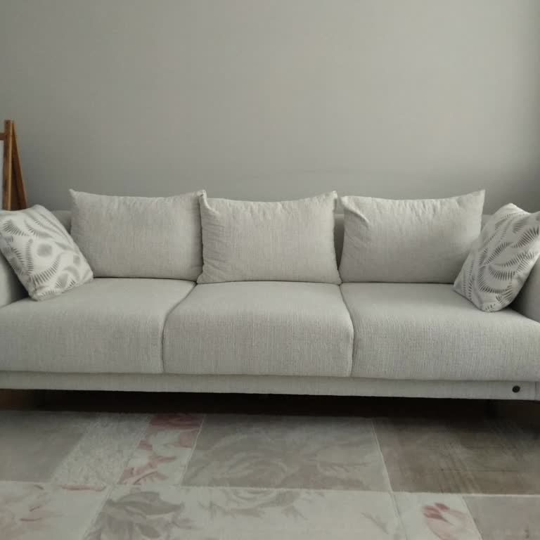 Mondi Koltukta Sünger Sorunu Ve Yetersiz Servis