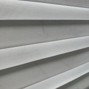 Zebra Perdelerde Defolu Kumaş Ve Kötü Müşteri Hizmeti