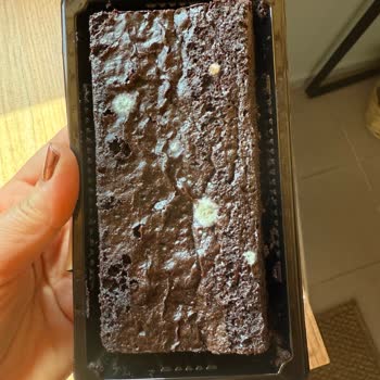 Küflü Ürün Skandalı: Macro Center'dan Aldığım Brovni Küflenmiş!