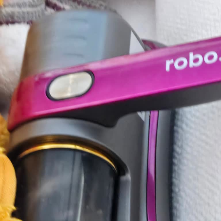 Robo Şarjlı Süpürge Şarj Sorunu Ve İletişim Eksikliği