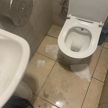 Plaj Kitabevi Lavabo Hijyen Sorunları