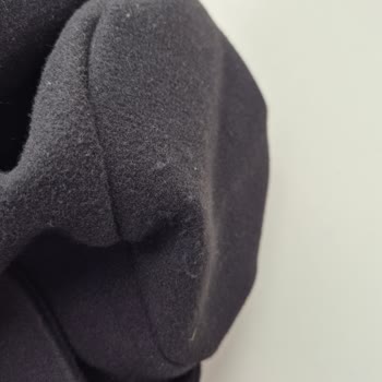 Kaşe Kabanın Hızla Tüylendi