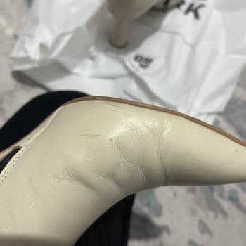 Derimod Mağaza Müdürünün Saygısız Tavrı Ve Ayakkabı Sorunu