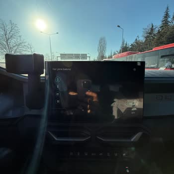 Renault Duster Multimedya Ekran Sorunu