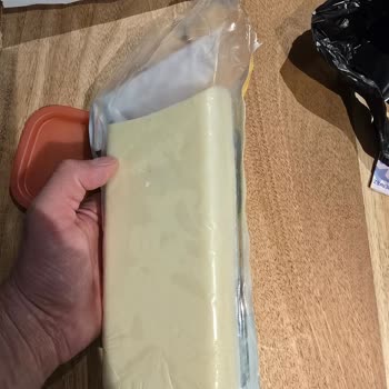 Sağlıksız Ürün Deneyimi: Torku Tost Peyniri