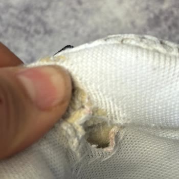Lacoste Ayakkabının Kalitesiz Malzemesi Hayal Kırıklığı Yarattı